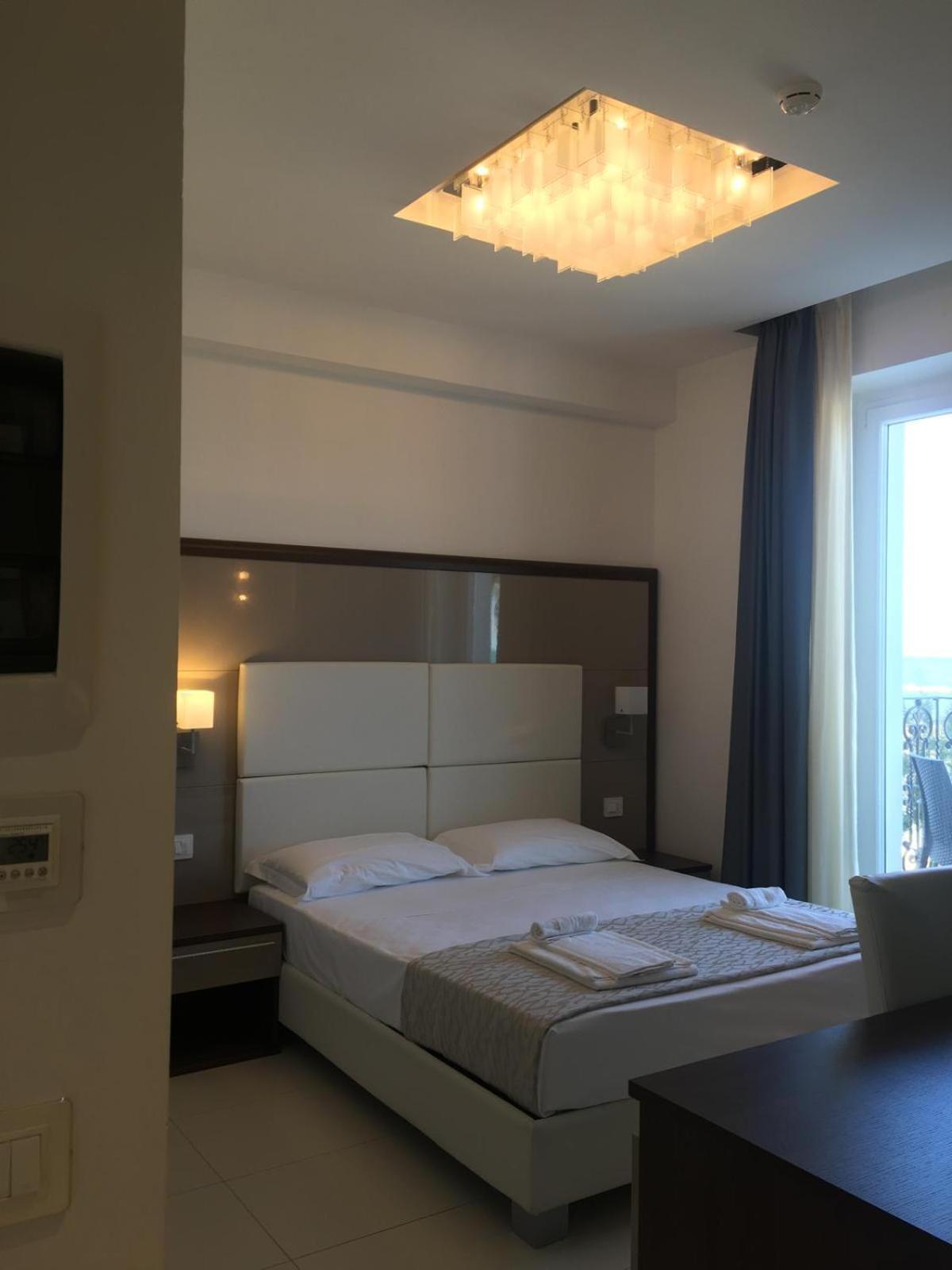 Hotel Baia Marina Cupra Marittima Eksteriør billede