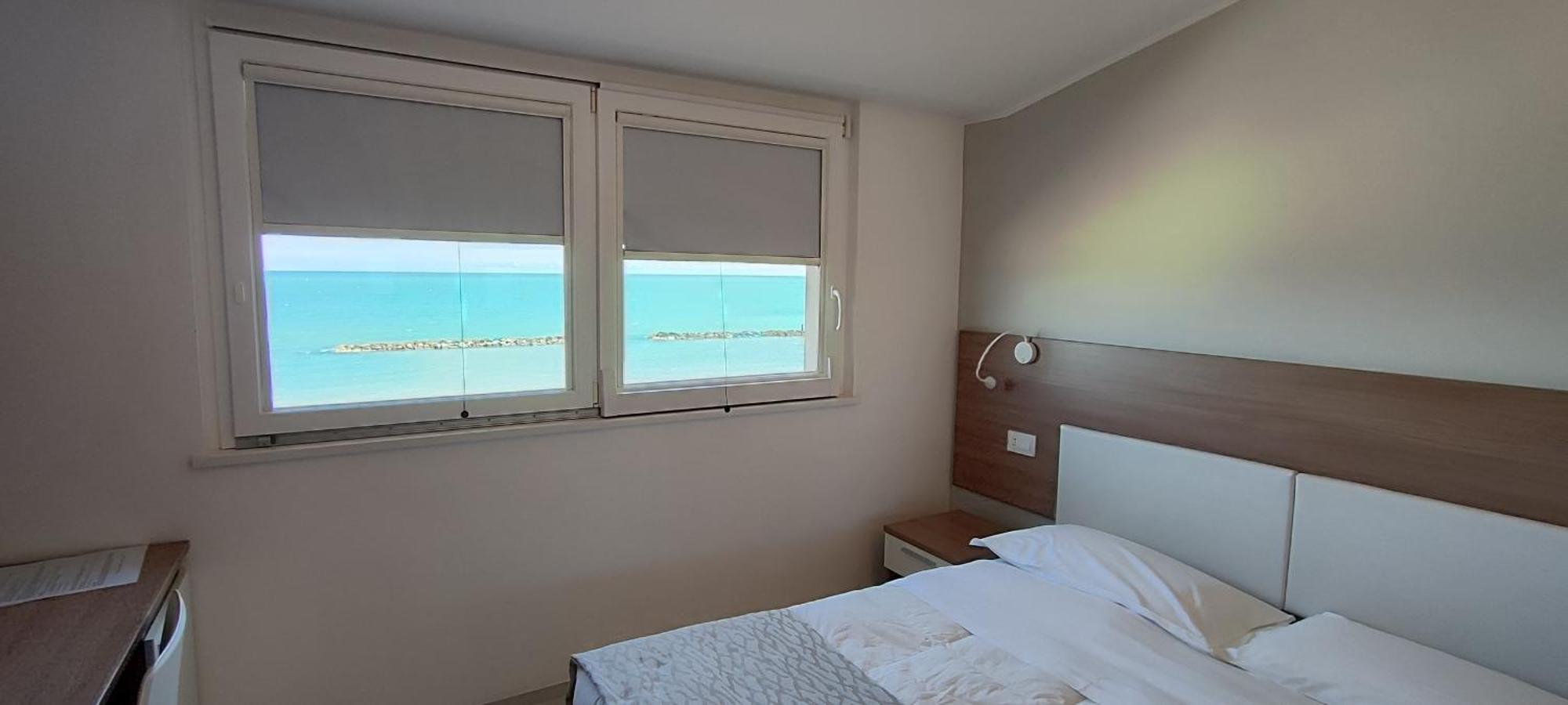 Hotel Baia Marina Cupra Marittima Eksteriør billede