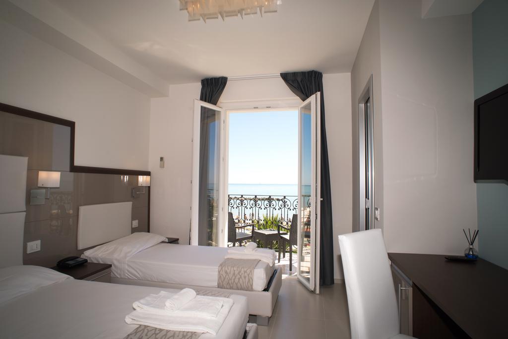 Hotel Baia Marina Cupra Marittima Eksteriør billede